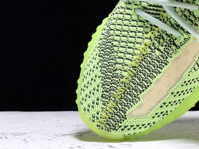 FW5191 V2 350 Yeezy Boost Non-Reflective 